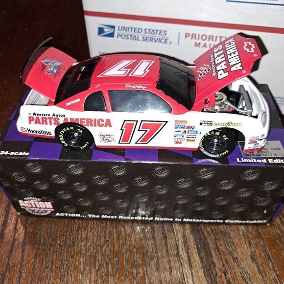 Vintage 96 Action Collect Darrell Waltrip Parts America Die Cast Nascar Race Car - Picture 10 of 11